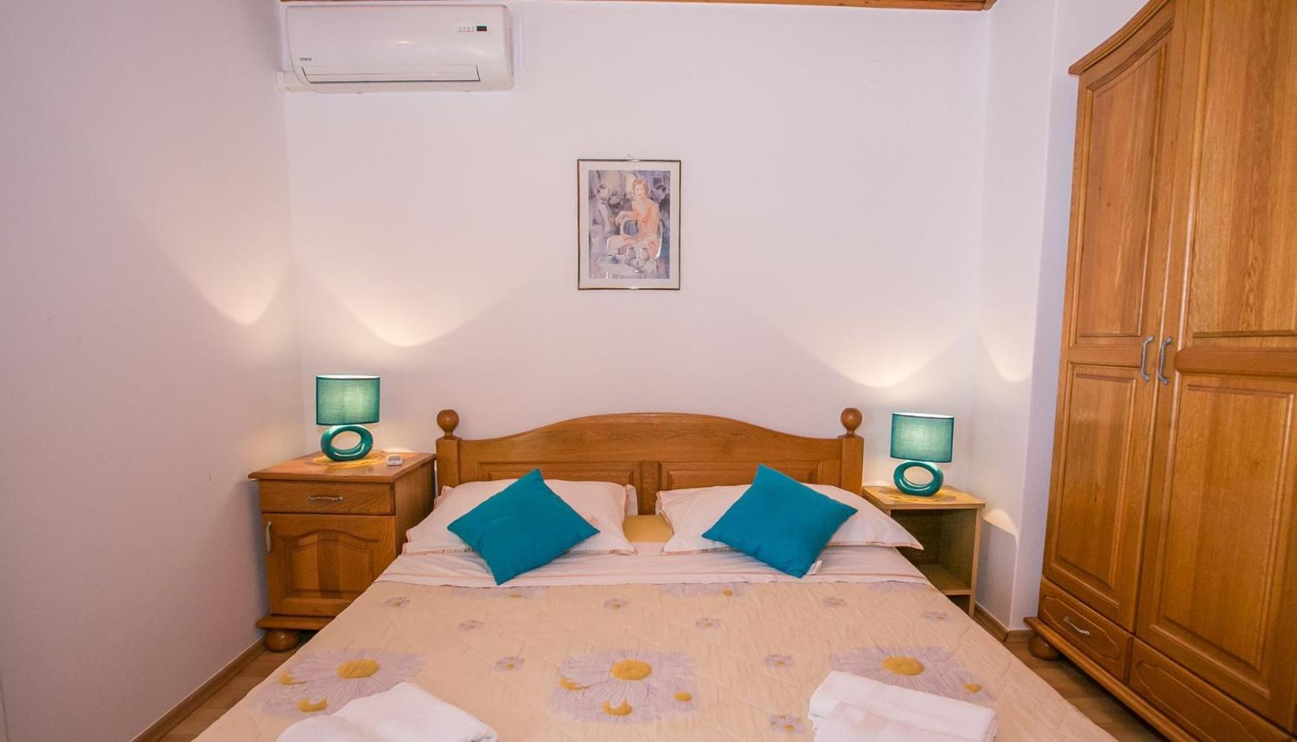 Dado Guest house