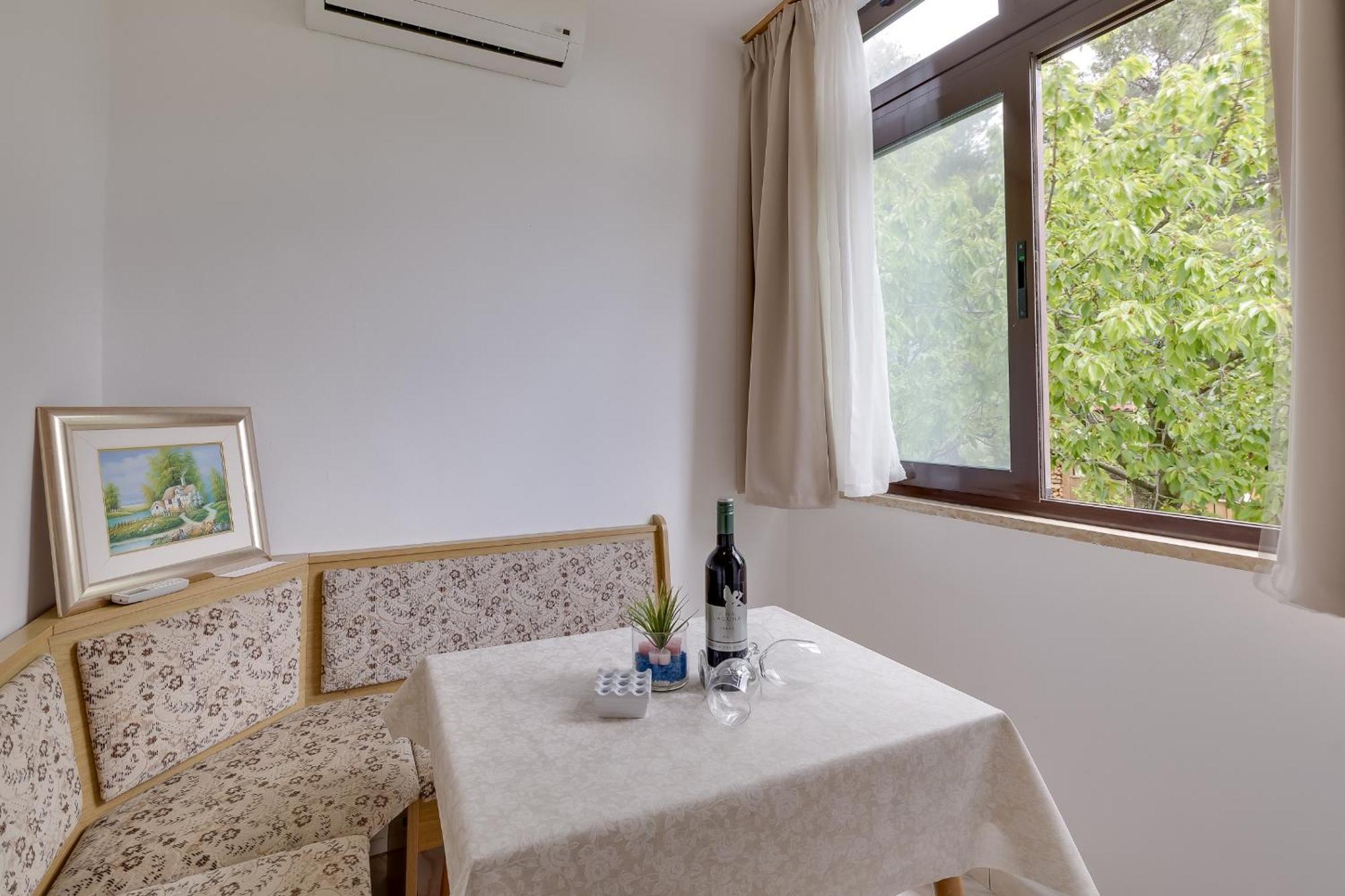 Guest house Dado 3*
